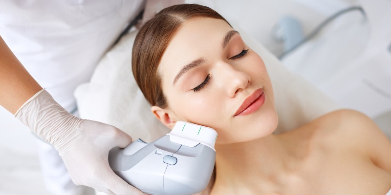 How Fat Freezing and HIFU Work Together? 4 book a personalised consultation of Fat Freezing and HIFU Together Redhill